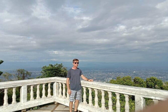 Chiang Mai Doi Suthep Temple and Wat Pha Lat Hike - Wat Phra That Doi Suthep: dragon staircase, gold chedi, city views