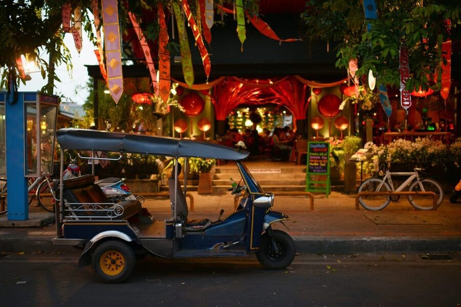 Chiang Mai: Evening Foodie Tour - Chiang Mai After-Dark on Two Wheels: What This Tour Feels Like