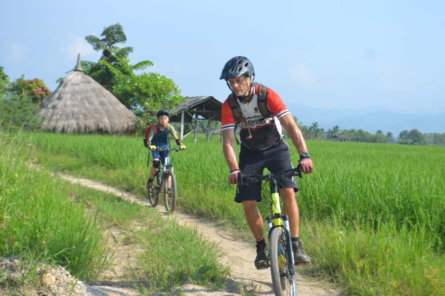 Chiang Mai: Full-Day Nature & Countryside by Bicycle - Kayaking in Si Lanna National Park: easy paddling, real river time