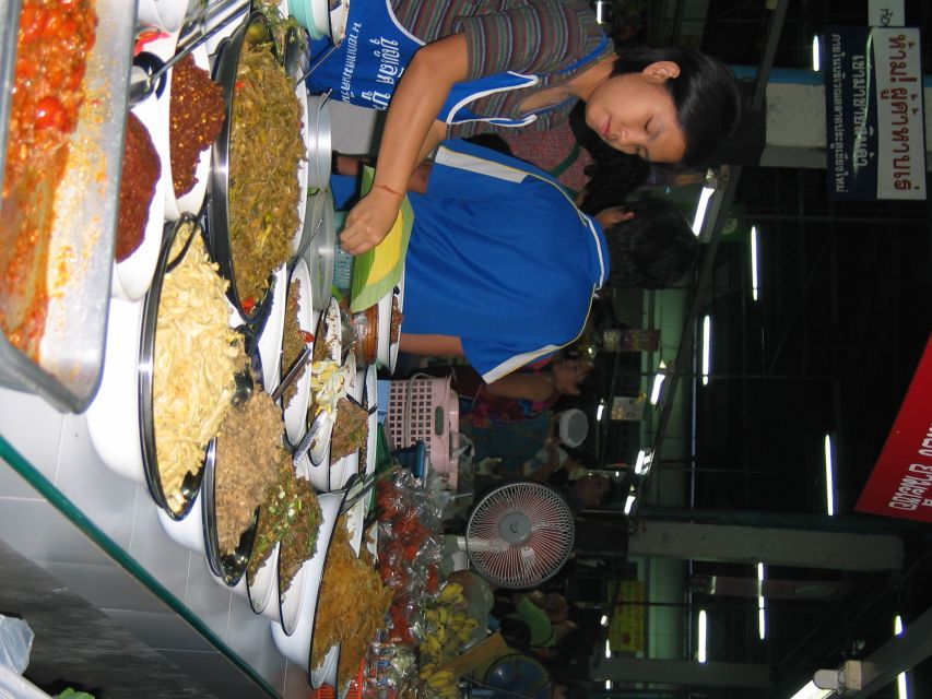 Chiang Mai: Guided Historical City Tour by Bike with Lunch - Who this tour suits best, and who may prefer another style
