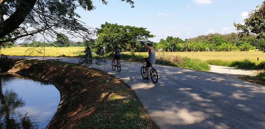 Chiang Mai: Half-Day Private Bicycle Tour with Lunch - ร้านสวนครัว my backyard garden: the longest stop for a reason