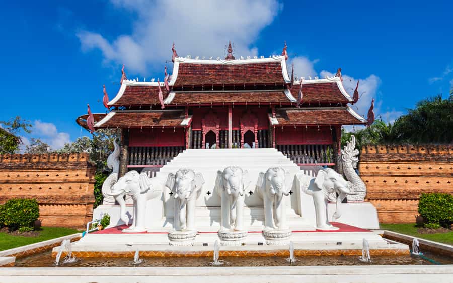 Chiang Mai: Half-Day Private City Tour by Tuk Tuk - Private tuk tuk in Chiang Mai, the practical way