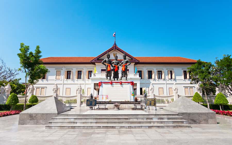 Chiang Mai: Half-Day Private City Tour by Tuk Tuk - Wat Chedi Luang: a temple stop you can actually spend time in
