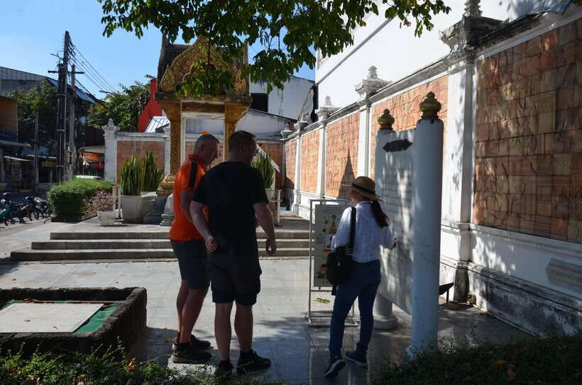 Chiang Mai: Historic Temples and City Guided Walking Tour - Practical Tips That Make Temple Days Much Easier