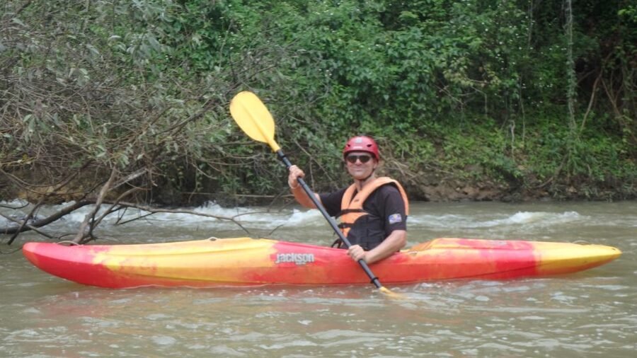 Chiang Mai: Kayak the Jungle River of Chiang Dao Valley! - Passing weirs: the tricky part, and how to handle it
