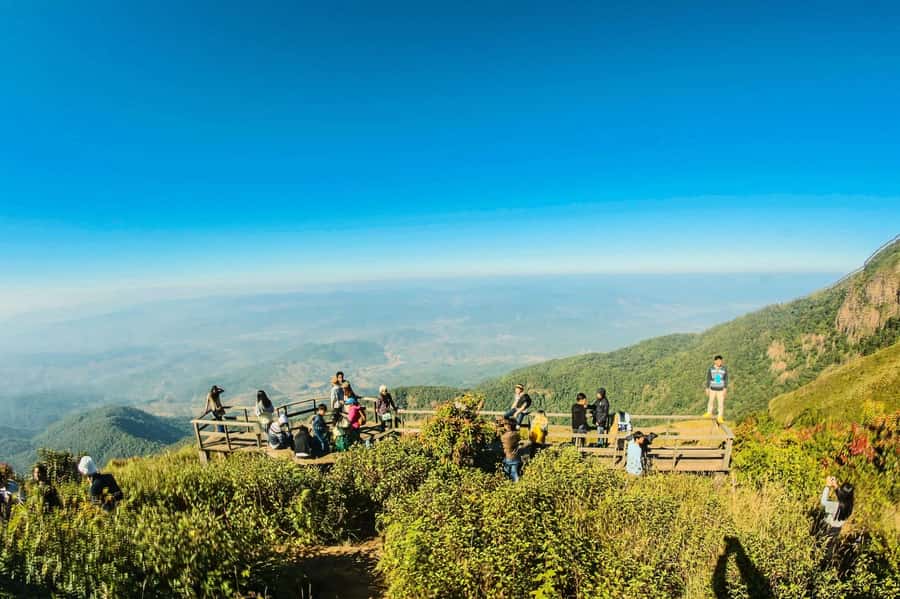 Chiang Mai: Kew Mae Pan Nature Trail & Doi Inthanon Day Trip - Karen Hill Tribe and Hmong Market stops: culture, with real-world context