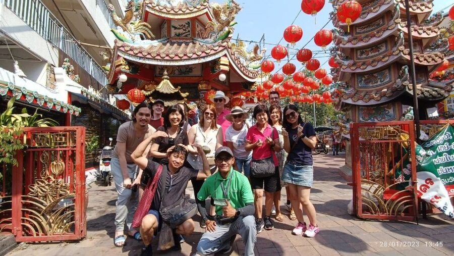 Chiang Mai: Local Food and Markets Guided Walking Tour - Ton Lamyai Flower Market, where your photos get a break