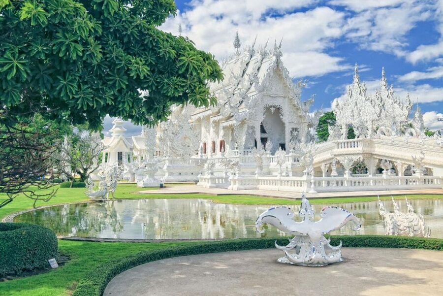 Chiang Mai: Long Neck Village & Chiang Rai’s Iconic Temples - Blue Temple (Wat Rong Seua Ten): calmer, but still a strong visual hit