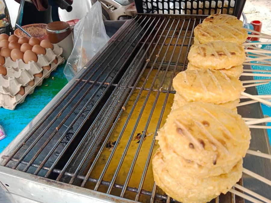 Chiang Mai: Mae Kampong Village, Hot Springs & Bor Sang Tour - Who should book this tour, and who might want to adjust expectations