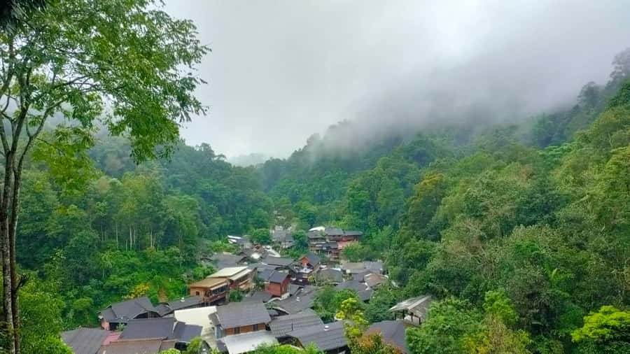Chiang Mai: Mae Kampong Village, Hot Springs & Bor Sang Tour - Kew Fin Viewpoint plus the waterfall stop: panoramic payoff, with a backup plan