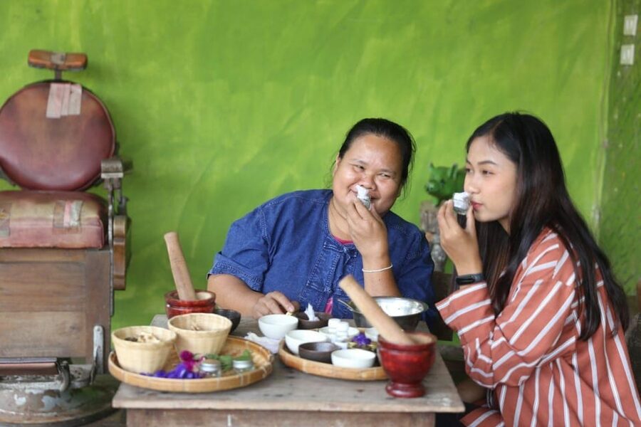 Chiang Mai : Making Herbal Ball And Inhaler - Price and value: is $38 per person worth it?