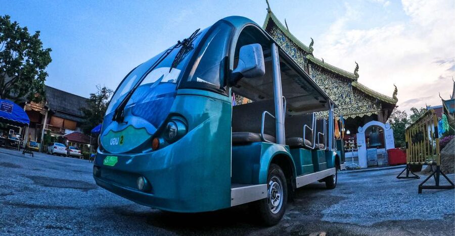 Chiang Mai: Nighttime City Highlights by EV Tram - The tram route: temples, gates, and the rhythm of a night city