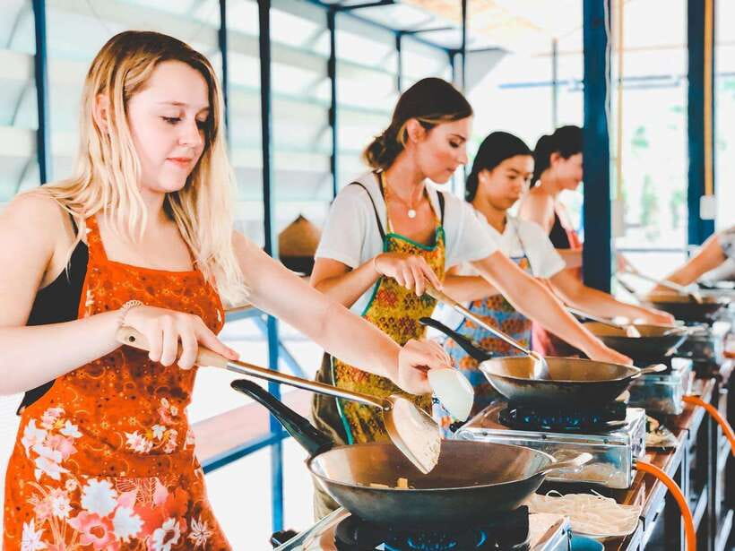 Chiang Mai Organic Thai Cooking Experience - Should You Book This Chiang Mai Organic Thai Cooking Experience?