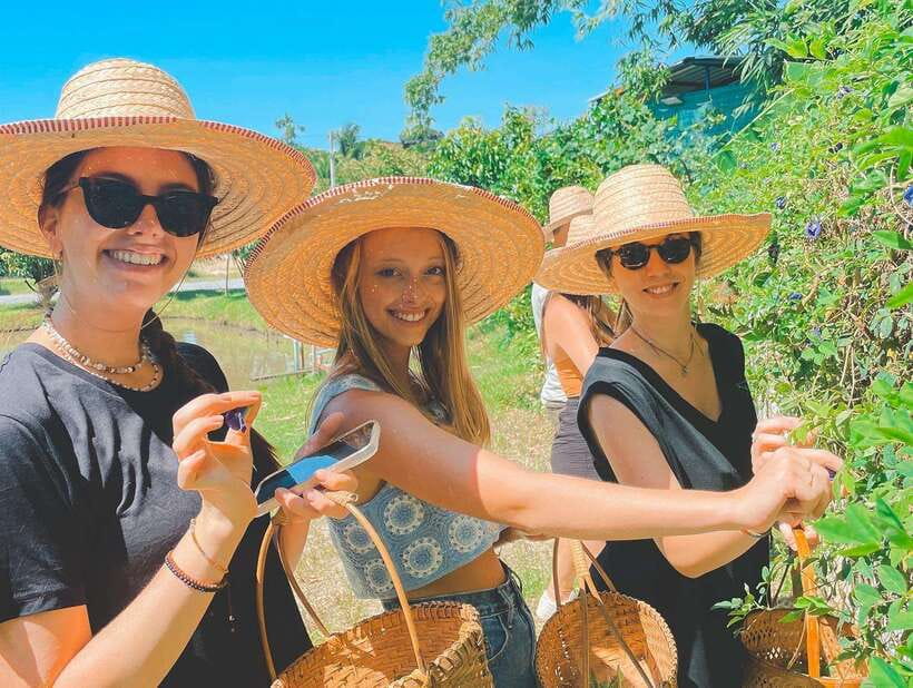 Chiang Mai Organic Thai Cooking Experience - Organic Farm Views and a Real Garden Tour