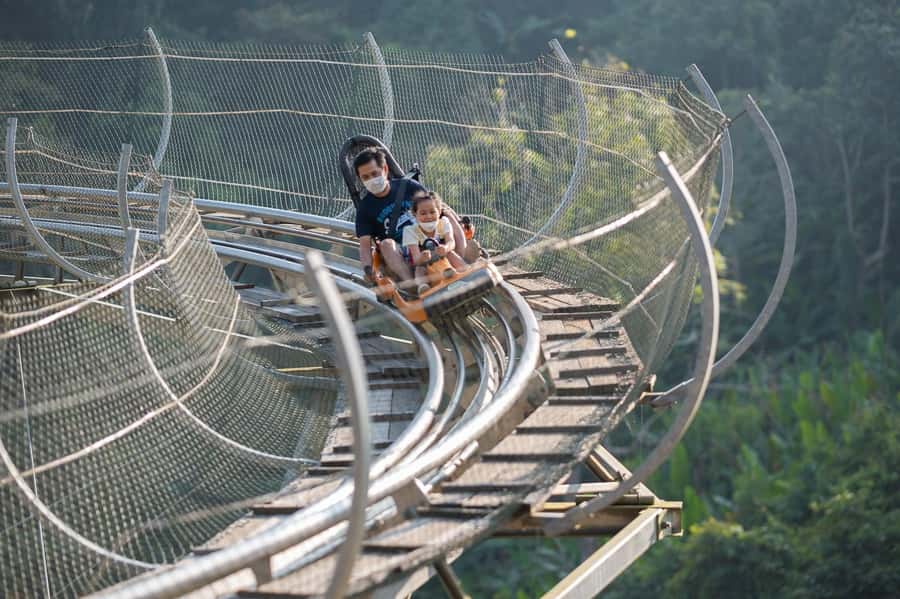 Chiang Mai: Pongyang Jungle Coaster & Zipline with Transfer - The Meal Stop and Drinks: Where the Day Resets