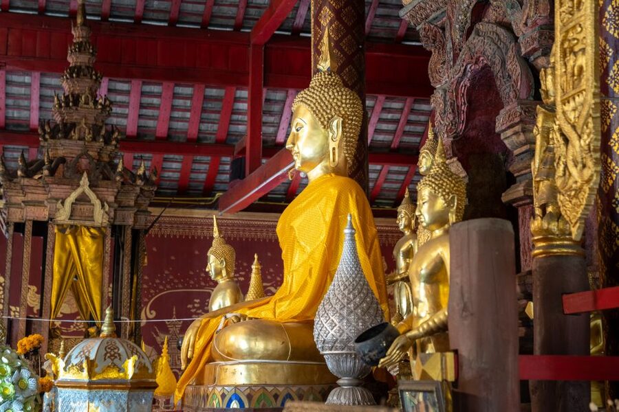 Chiang Mai: Private Historic Old City Bike Tour - Night - Moat and original city walls: the history you can feel