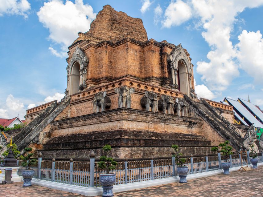 Chiang Mai: Private Tuk Tuk Tour of City Temples With Pickup - Wat Sri Suphan: the Silver Temple you have to see close-up