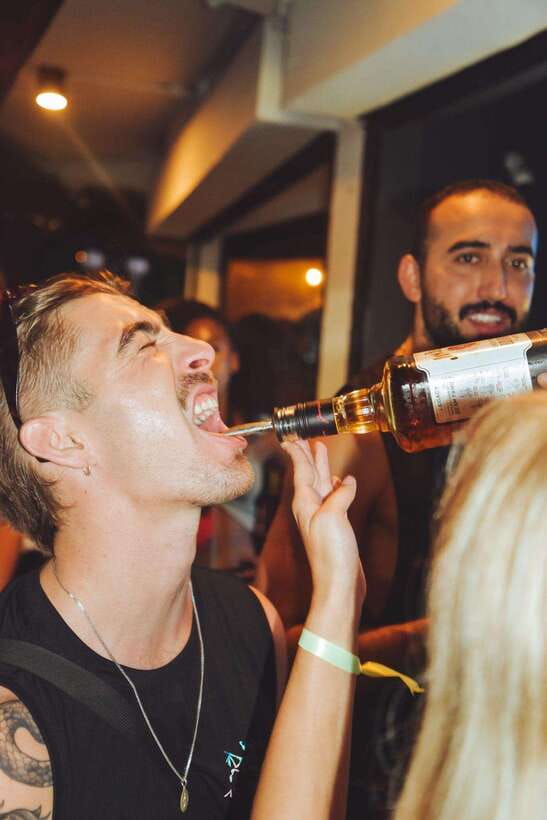 Chiang Mai Pub Crawl: The Best Nightlife in Town! - Price and value: what 500 THB really buys you