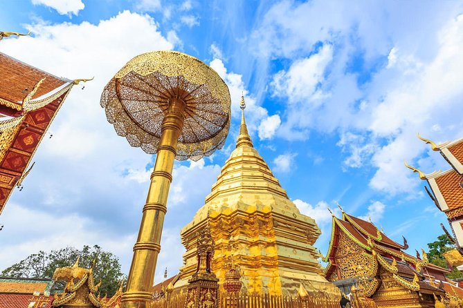Chiang Mai RED TRUCK City Tour: Famous Attractions & Doi Suthep - Guides, vibe, and what to expect from the ride