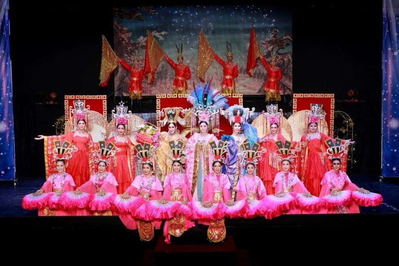 Chiang Mai: Siam Dragon Cabaret Show with Optional Transfer - Costumes, lighting, and the kind of stage sparkle you notice instantly
