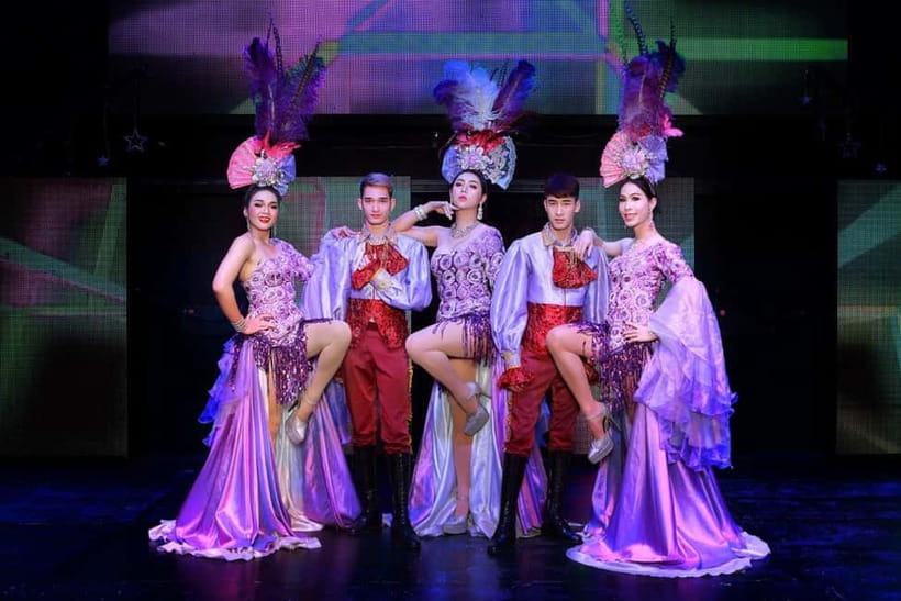 Chiang Mai: Siam Dragon Cabaret Show with Optional Transfer - The audience vibe: when atmosphere gets quieter