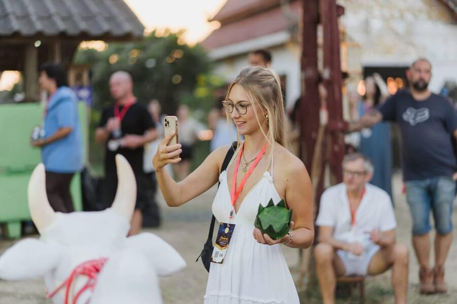 Chiang Mai Sky Lanterns Festival 2025 - Market dinner at Kae Mour or Kad Mua: what to expect and what to watch
