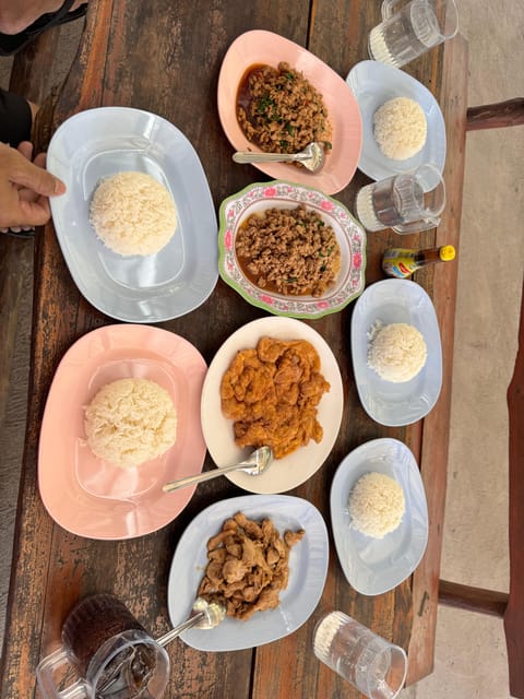 Chiang Mai:Sticky Watefall private tour with lunch - Should You Book This Sticky Waterfall Tour?
