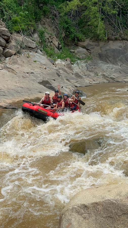 Chiang Mai: Sticky Waterfall and Rafting Day Trip - Lunch Break in Mae Taeng District: Fuel for Sticky Rock Climbing