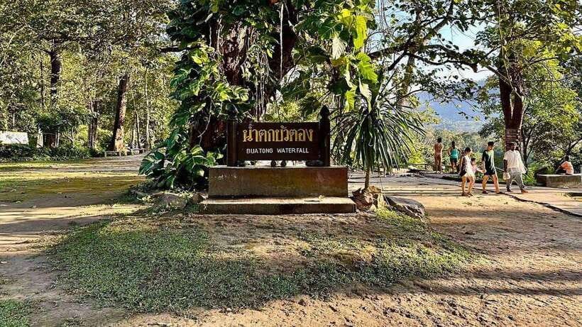 Chiang Mai: Sticky Waterfall, Chet Si Fountain Park Transfer - Safety, Rules, and Common Sense on the Rocks