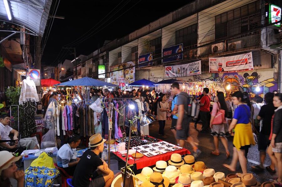 Chiang Mai Street Food Adventure with Locals - Timing and Pacing: What 2 One-Hour Market Blocks Feel Like