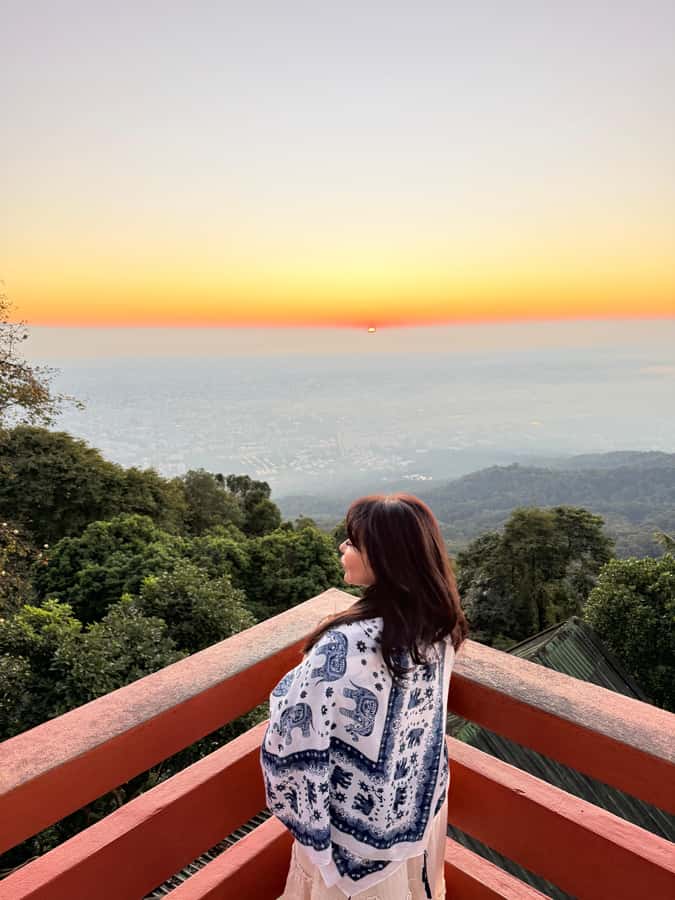Chiang Mai: Sunrise DoiSuthep | WatPhaLat | iPhoneSnap - Private pickup that makes the morning feel calm