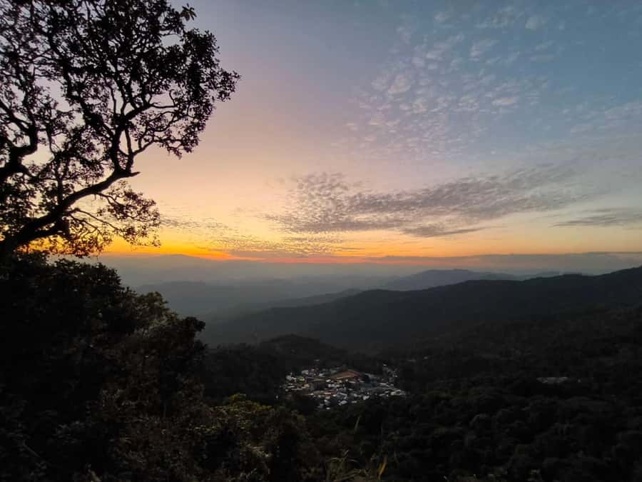 Chiang Mai Sunset Point,Wat Pha Lat,Wat Doi Suthep,Wat Umong - Wat Phra That Doi Suthep: Sacred Temple Views and the Famous Steps