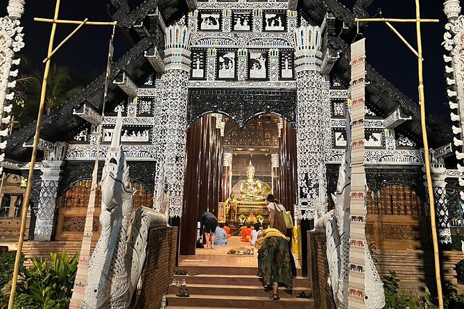 Chiang Mai Temples and Market Tuk-Tuk Evening Night Tour - Wat Chedi Luang Varavihara ruins: the Great Stupa story