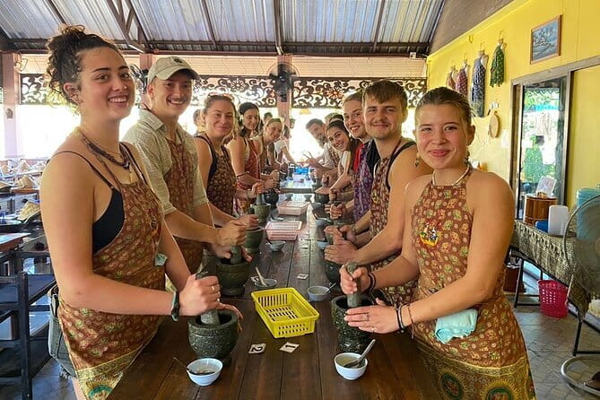 Chiang Mai Thai Cooking Market Tour with Lakeside Pavilions - Key highlights to look for