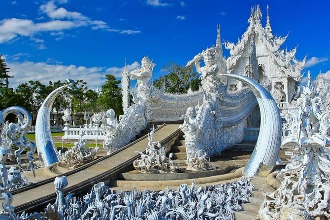 Chiang Mai to Chiang Rai White, Blue, Red Temples Long Neck Tour - Wat Rong Suea Ten, the Blue Temple: A 30-Minute Calm Moment