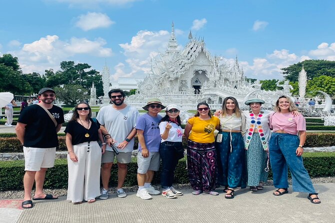 Chiang Mai to Chiang Rai White, Blue, Red Temples Long Neck Tour - Wat Huay Pla Kang Red Temple: The 9-Floor Pagoda and Goddess of Mercy