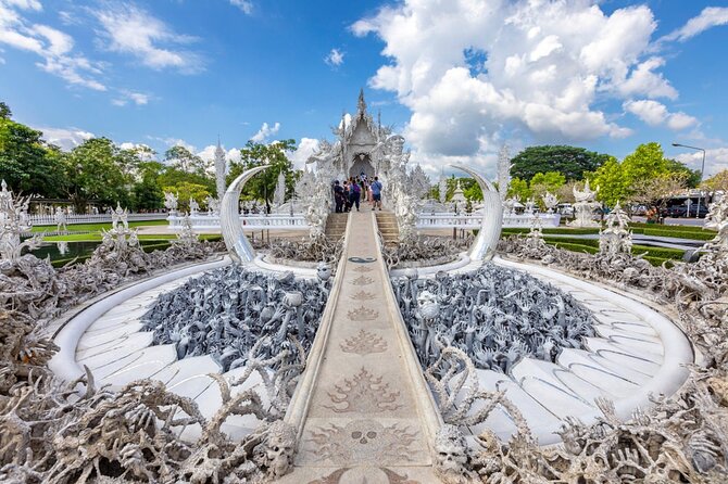 Chiang Mai to White & Blue Temple, Black Museum & Golden Triangle - Golden Triangle: Thailand, Laos, Myanmar and Mekong views