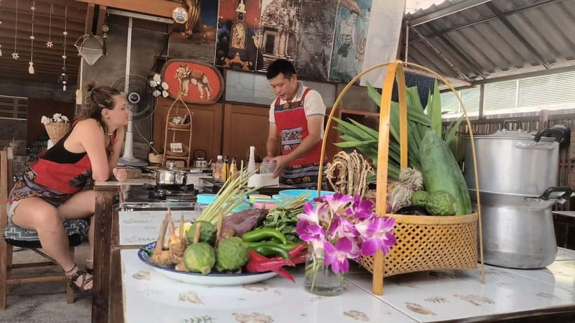 Chiang Mai: Traditional Thai Cooking Class with Market Tour - A Lanna home cooking class that feels like Chiang Mai, not a factory kitchen
