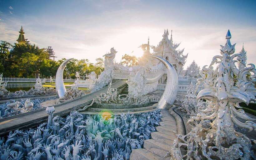Chiang Mai: White, Blue & Big Buddha Temples in Chiang Rai - Hot Spring Reset and Thai Buffet Lunch That Actually Fuels You