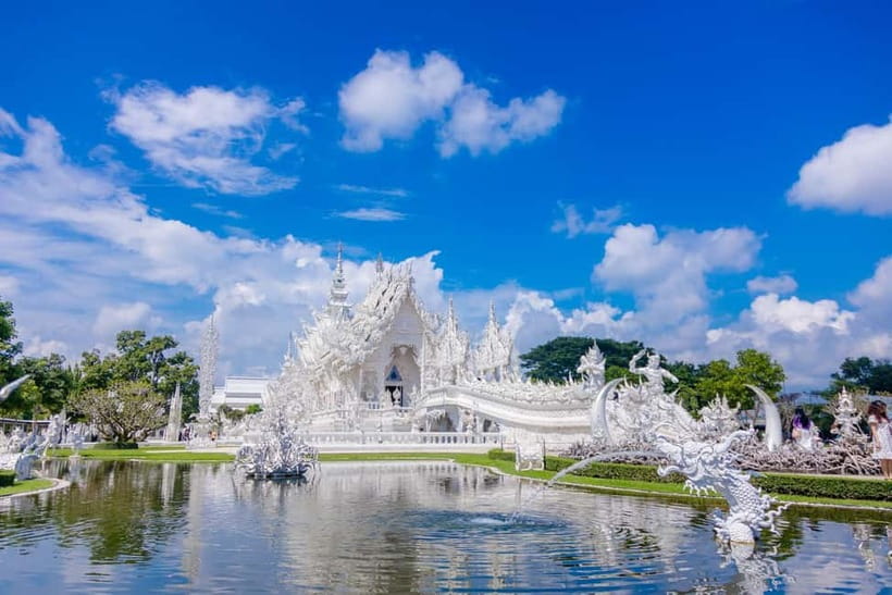 Chiang Mai: White, Red/Black & Blue Temples Tour with Lunch - Lunch plus included extras: what $33 gets you in real value