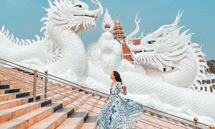 Chiang Mai: White Temple, Blue Temple, and Black House Tour - Blue Temple and the Temple of the Dancing Tiger Look