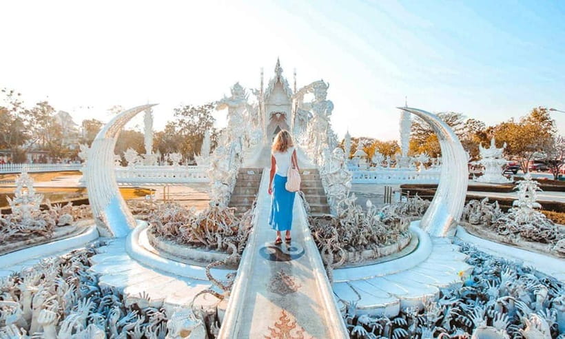 Chiang Mai: White Temple, Blue Temple, and Black House Tour - Wat Rong Khun, White Dragons Up Close