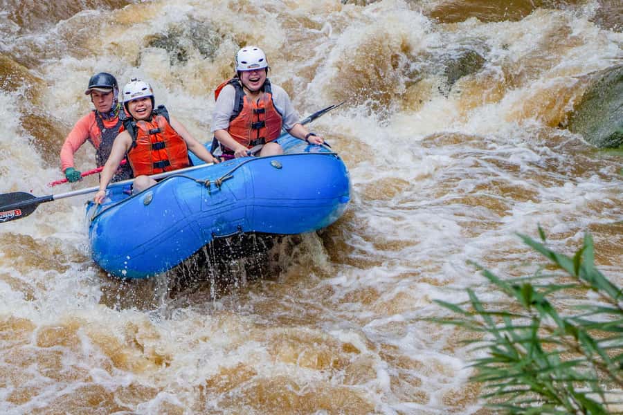 Chiang Mai: Whitewater Rafting and Waterfall Trekking Tour - From Chiang Mai to Mae Taeng, the day starts easy