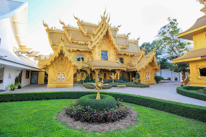Chiang Rai Full Day Tour with Boat Trip and Longneck Village - The Longneck Karen Village: cultural contact, short time, big questions