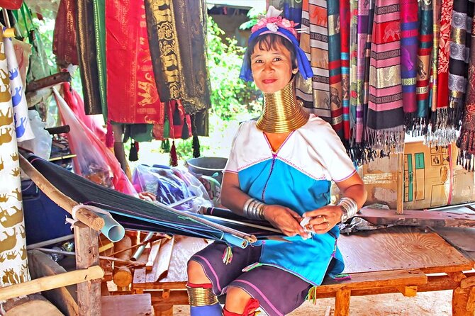 Chiang Rai Full Day Tour with Boat Trip and Longneck Village - Lunch, water, and snacks for a day that eats your energy