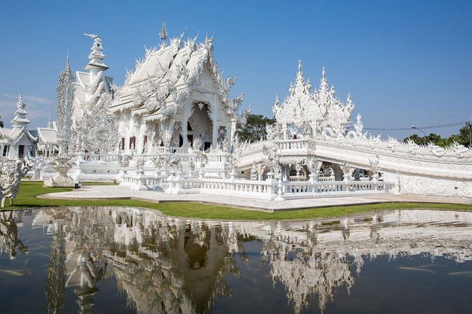 Chiang Rai in a Day: Hot Spring,White Temple,Golden Triangle,Yao&Akha Hilltribe - Mae Khachan Hot Spring: The Quick Geyser Break