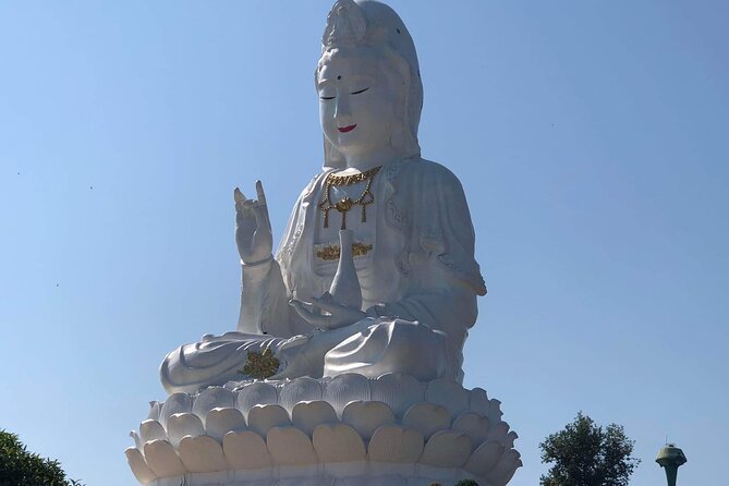 Chiang Rai Temples: Private Tour from Chiang Mai - Wat Rong Seur Ten (Blue Temple): the famous stop, with room to breathe
