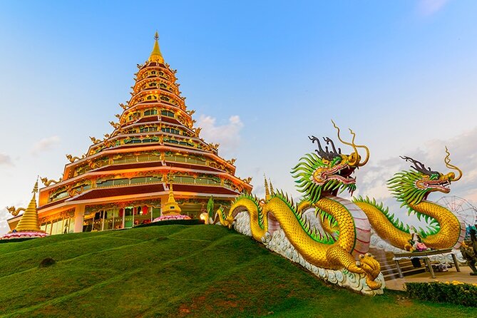 Chiang Rai Temples Private Tour from Chiang Mai - All Inclusive - Lunch in Chiang Rai: built in, local, and time-limited