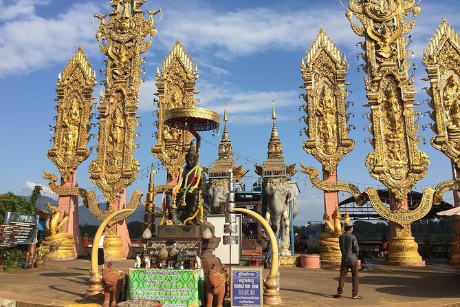 Chiang Rai Tour: Hot Spring,White Temple, Golden Triangle, Yao - Lunch in Chiang Rai style: fuel for a long day