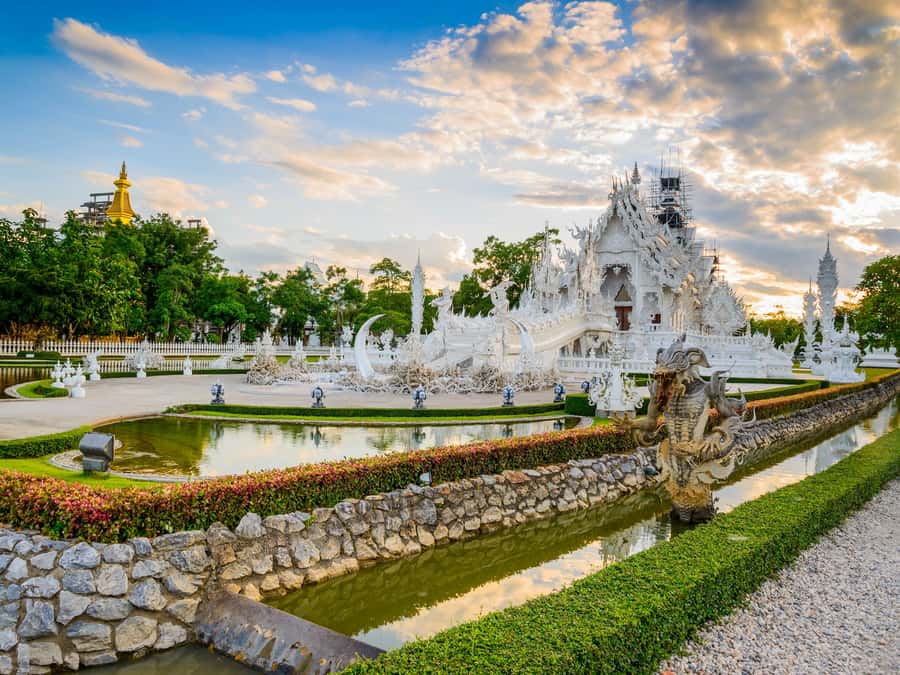 Chiang Rai White Temple and Blue Temple Day Tour - Wat Rong Khun White Temple: modern art, sharp symbolism, and photo time that feels fair